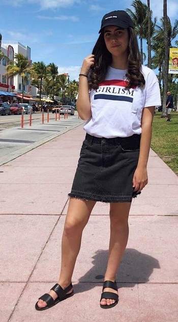Matilde León