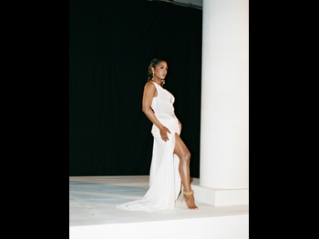  alt="Victoria Monet"