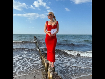  alt="Stephie Muller-spirra"