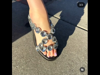  alt="Noel Wells"
