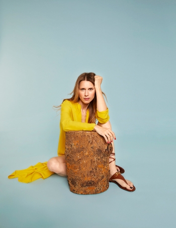Manuela Vellés