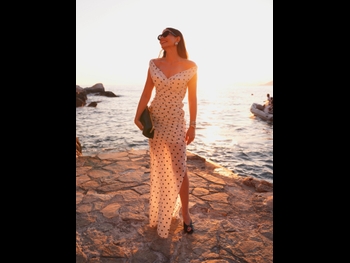  alt="Demet Ozdemir"