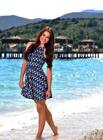 Demet Özdemir