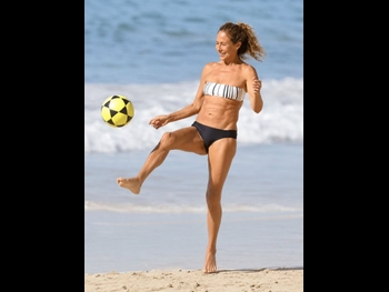 alt="Andrea Beltrao"