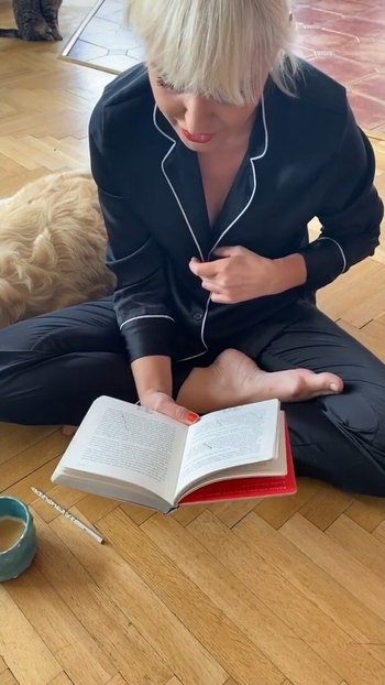 Bára Nesvadbová