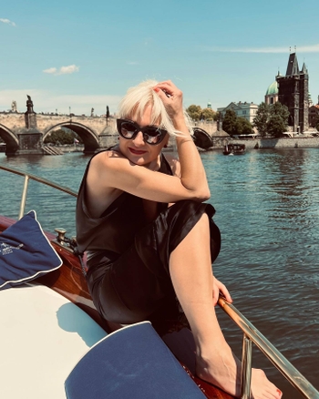 Bára Nesvadbová