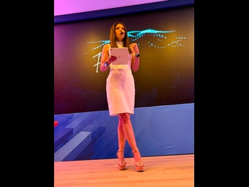  alt="Fernanda Torres"