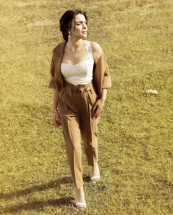Özge Yagiz