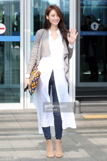 Claudia Kim