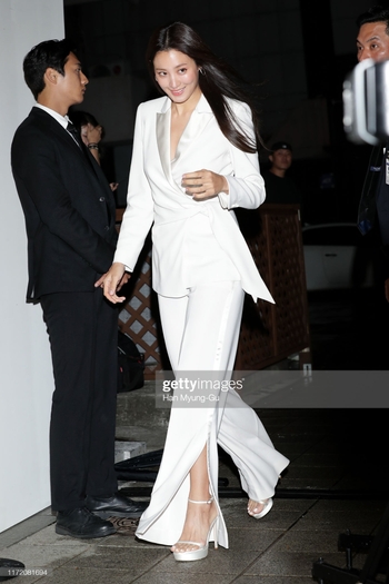 Claudia Kim