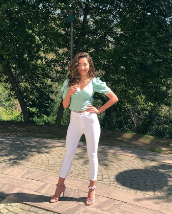 Özge Özacar