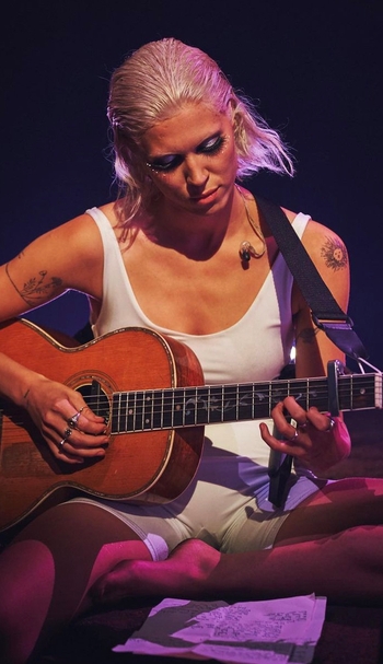 Bríet Elfar