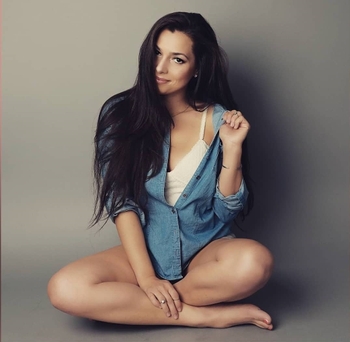 Jessica Lynn