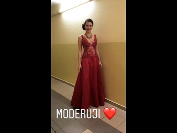  alt="Eliska Jansova"