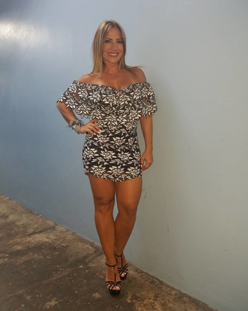 Melina León