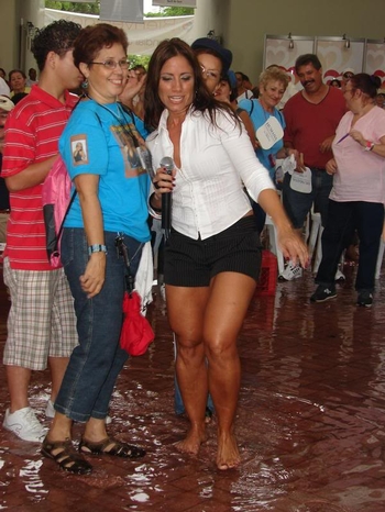 Melina León