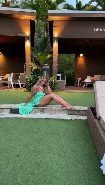 Melina León