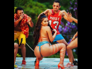  alt="Taina Costa"