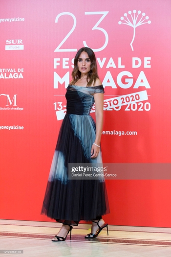 Verónica Echegui