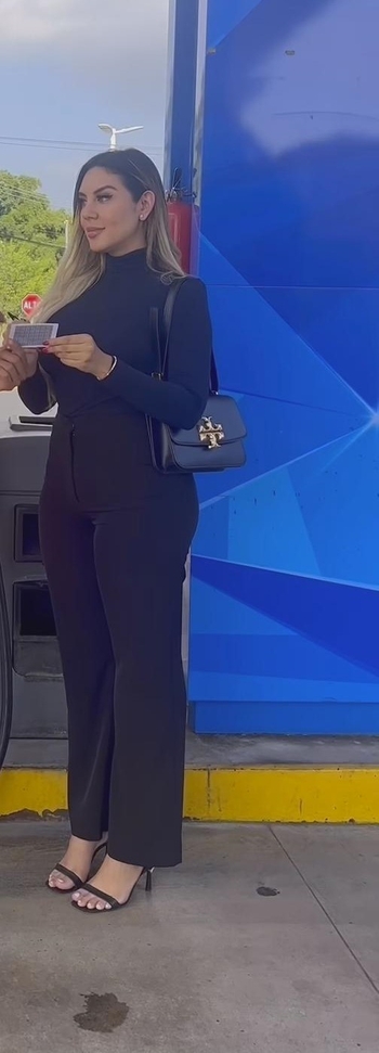 Alejandra Megan Arévalo