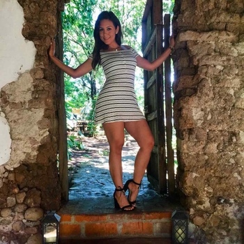 Alejandra Megan Arévalo