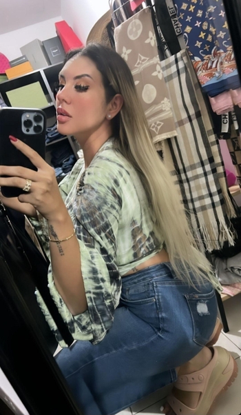 Alejandra Megan Arévalo