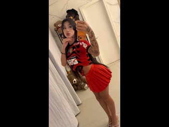  alt="Bia Miranda"