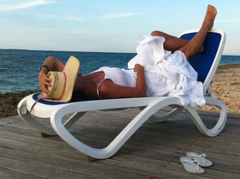 Hilary Farr