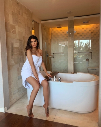 Nicole Thorne