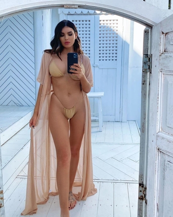 Nicole Thorne