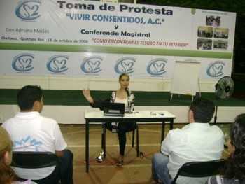 Adriana Macías
