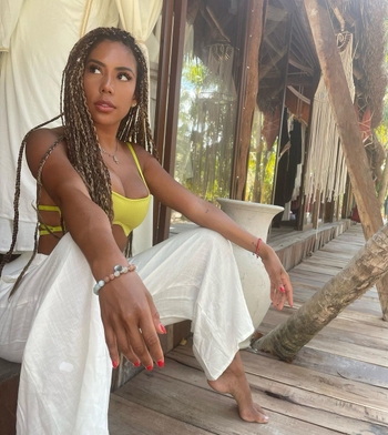 Anahí Izali