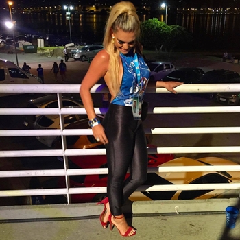 Lívia Lemos