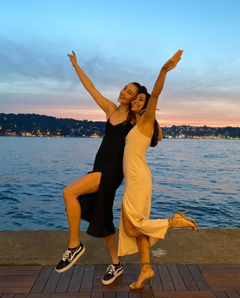 Simge Aköz