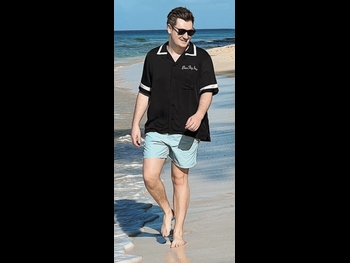  alt="Oli White"