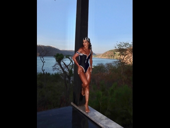  alt="Camila Coelho"