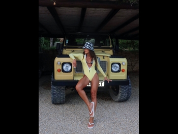  alt="Camila Coelho"
