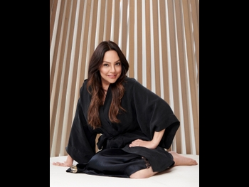  alt="Ebru Gundes"