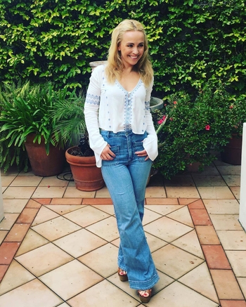 Julie R. Ølgaard