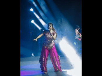  alt="Manjari"