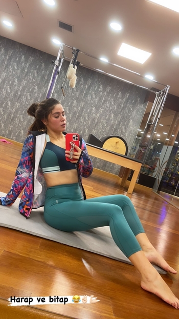Ayse Yüksel