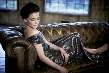 Lara Pulver