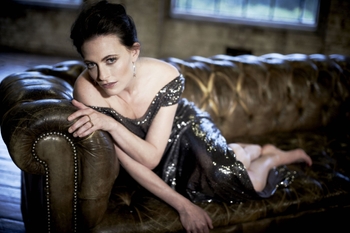 Lara Pulver