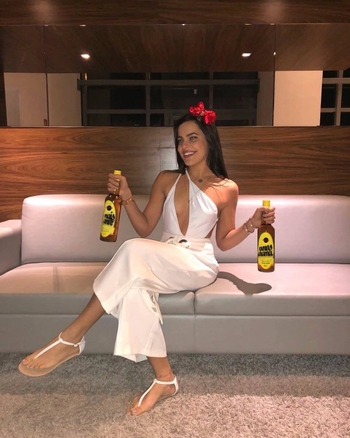 Mayla Araújo