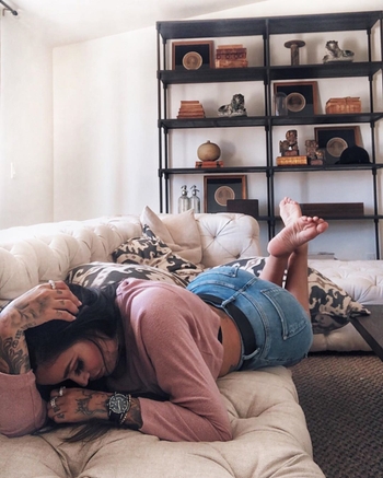 Kat Flores