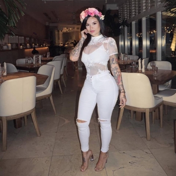 Kat Flores