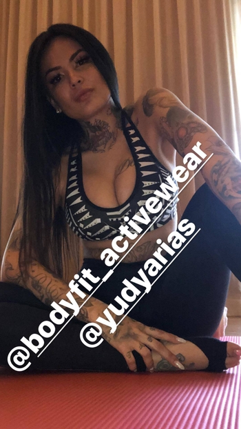 Kat Flores