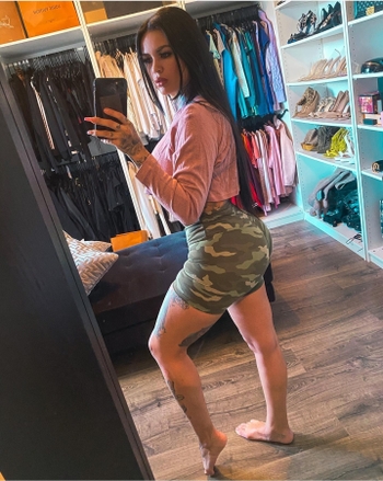 Kat Flores