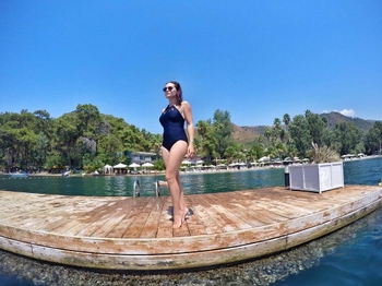 Özge Sezince