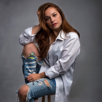 Özge Sezince